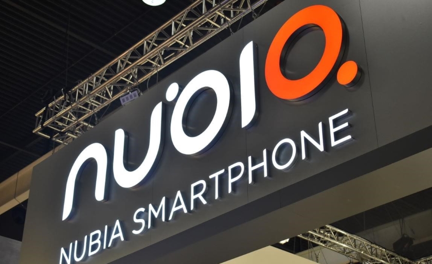 В сети появился постер смартфона Nubia Z18S с двумя экранами