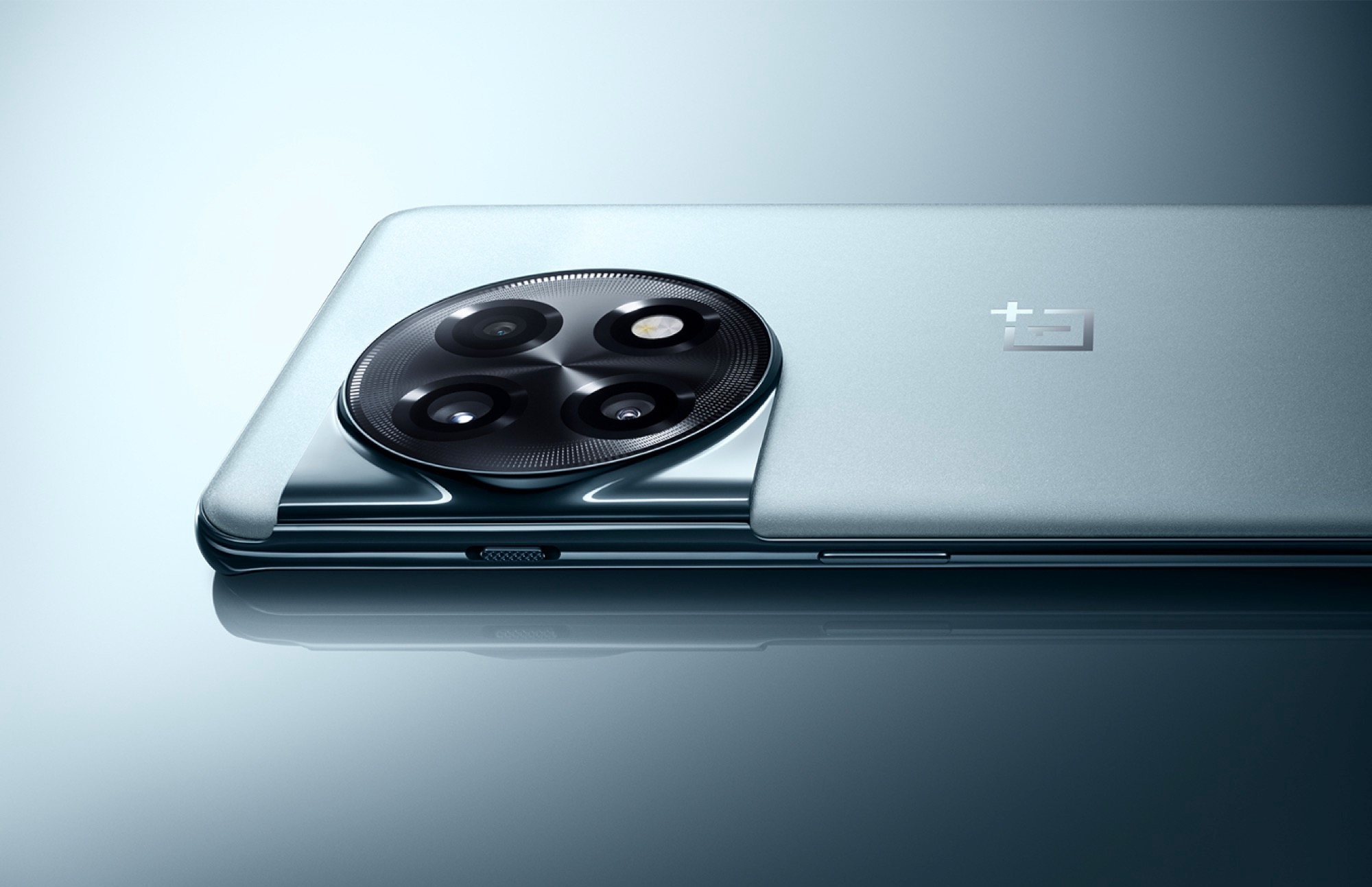 Quand le OnePlus Ace 2 Pro sera-t-il commercialisé avec un écran OLED 120Hz, une puce Snapdragon 8 Gen 2, un triple appareil photo et 24 Go de RAM ?
