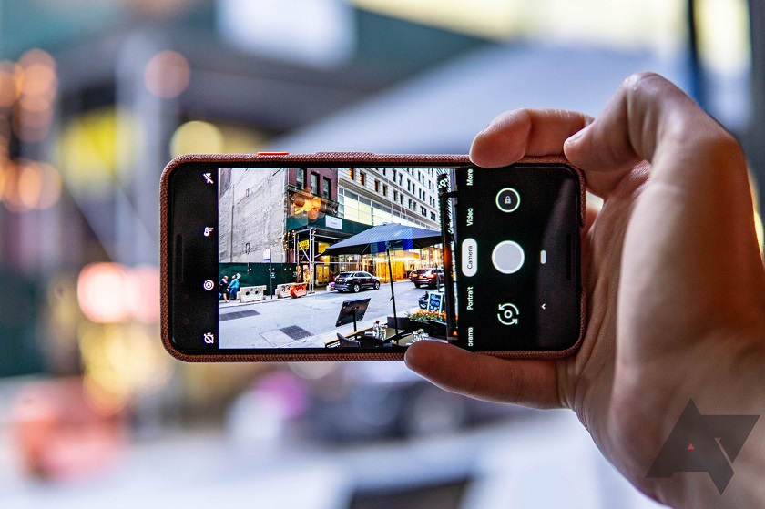 Google тролить Apple у рекламі Pixel 3a