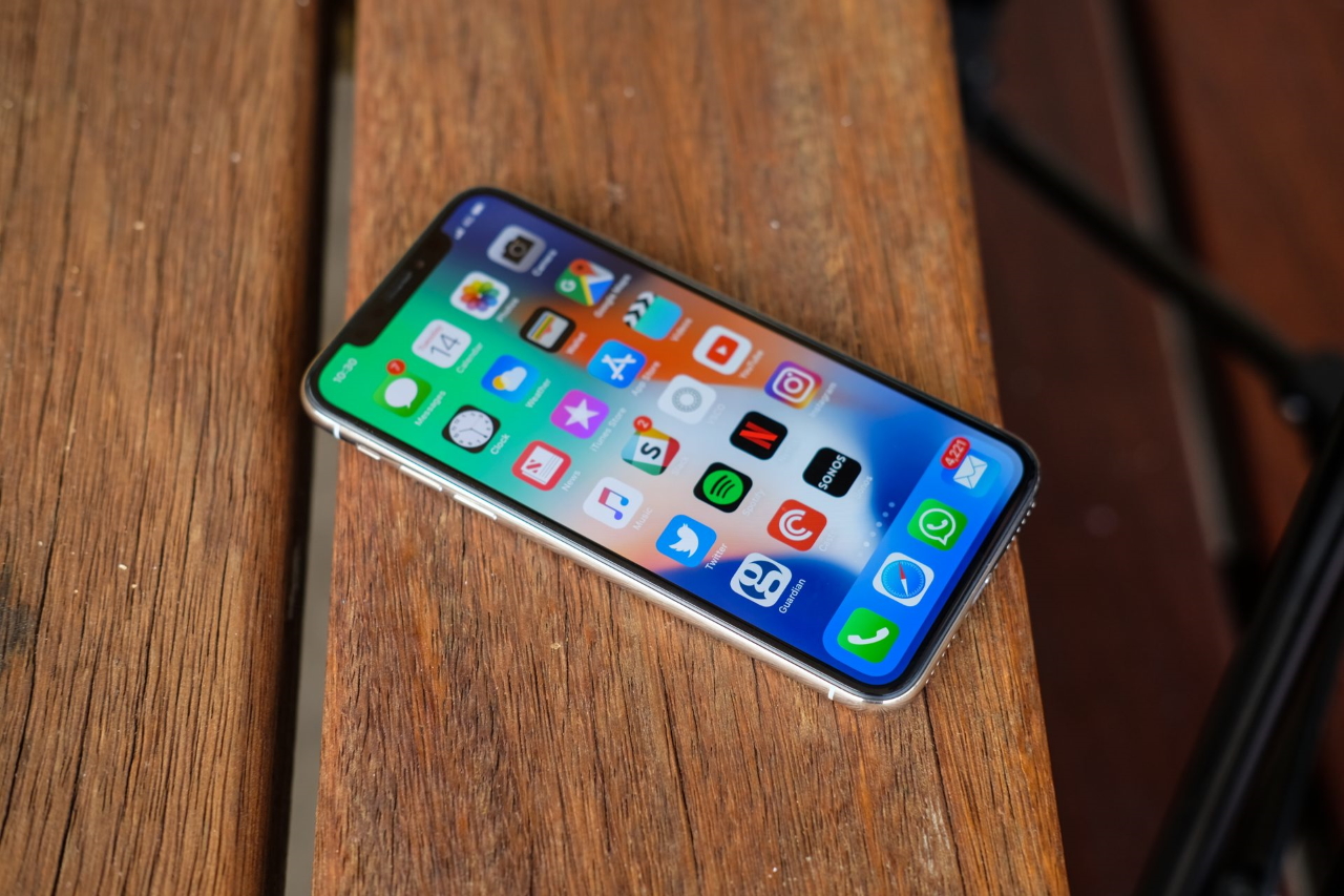 Чутки: Apple працює над ще одним iPhone 9 (iPhone SE2) з дизайном, як у iPhone 8, 5.4-дюймовим екраном та Face ID