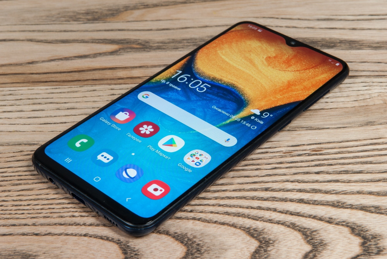 Samsung вже тестує Android 10 на бюджетному смартфоні Galaxy A30