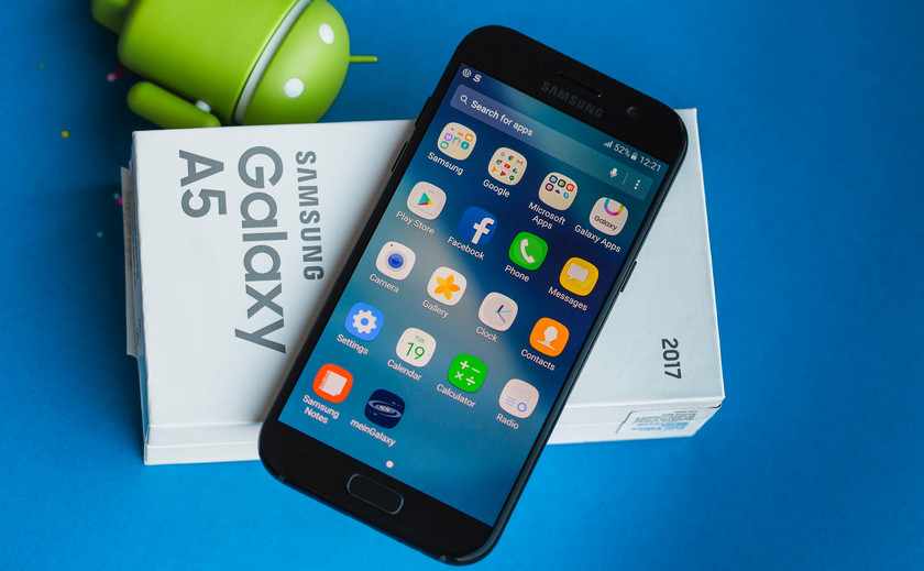 Smartphone Samsung Galaxy A5 (2017) is already upgraded to Android 8.0 Oreo