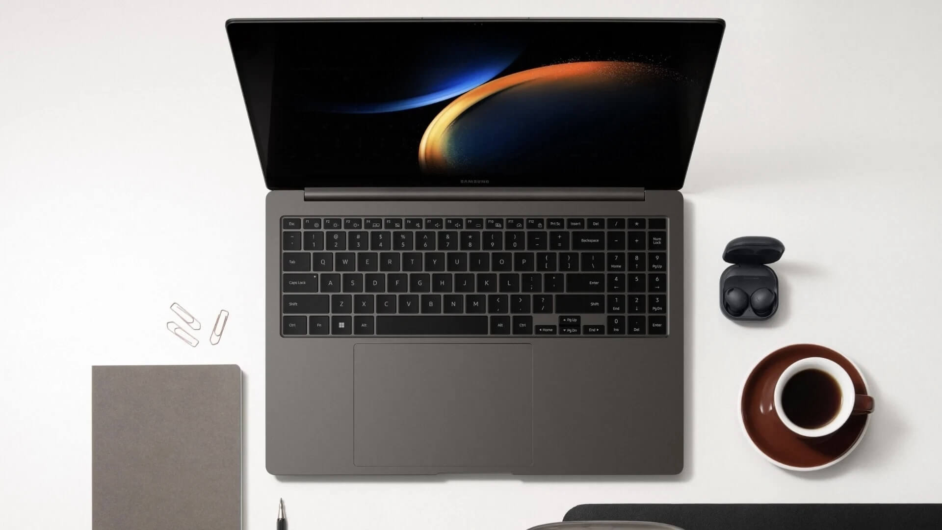 Un écran AMOLED 120Hz, des puces Intel Core Ultra et quatre haut-parleurs AKG : Les spécifications du Samsung Galaxy Book 4 Ultra ont fait surface en ligne