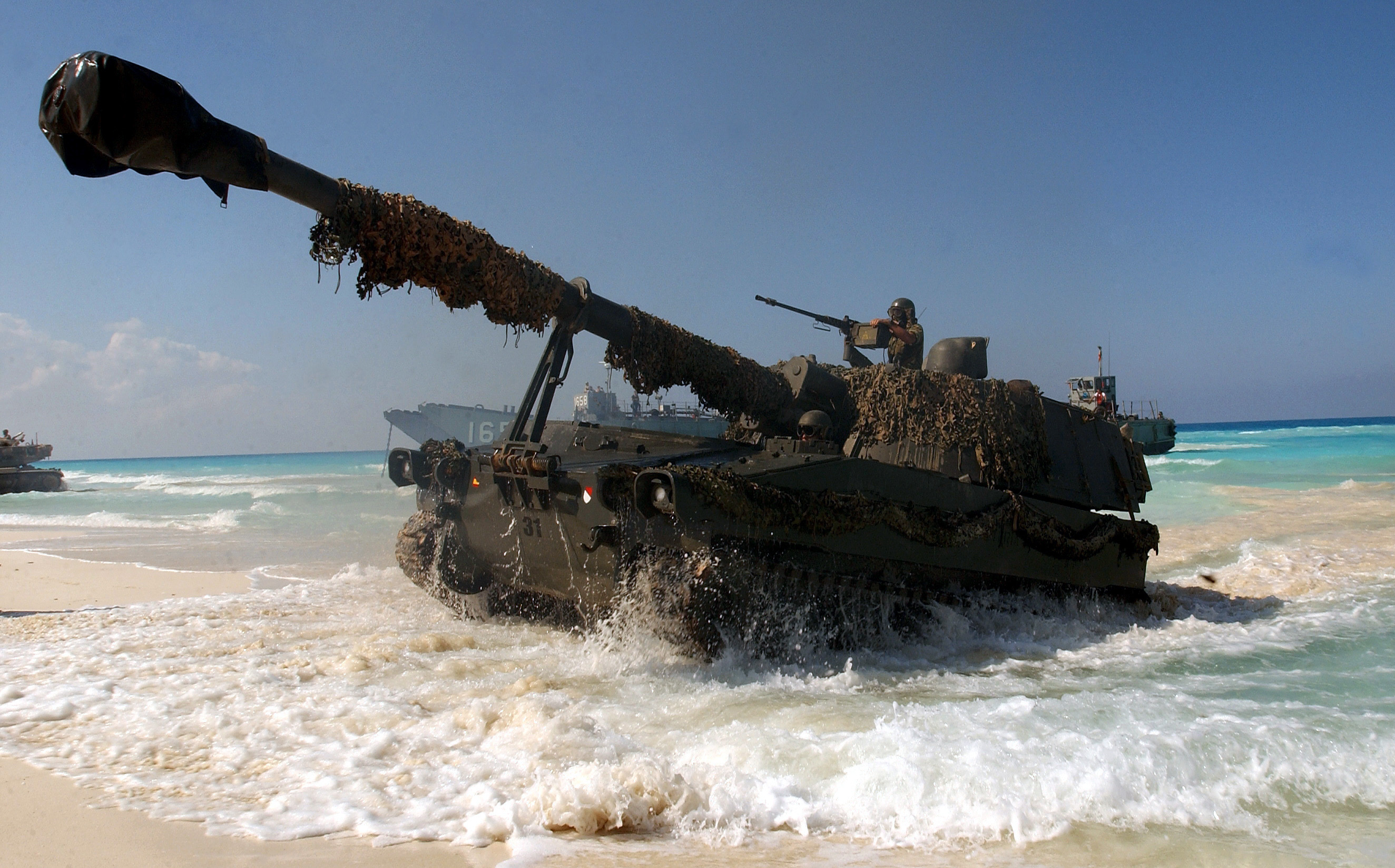 Spain upgrades 155mm M109 A5E self-propelled howitzer with GPS hybrid navigation system