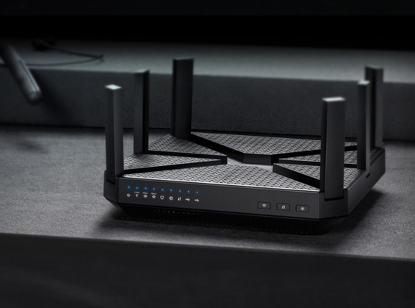 Топчик: TP-Link починає продажі гігабітного тридіапазонного роутера Archer C4000