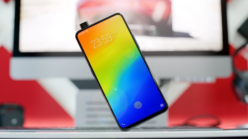 Vivo готовит новый смартфон с выдвижной фронтальной камерой — Vivo V15 Pro