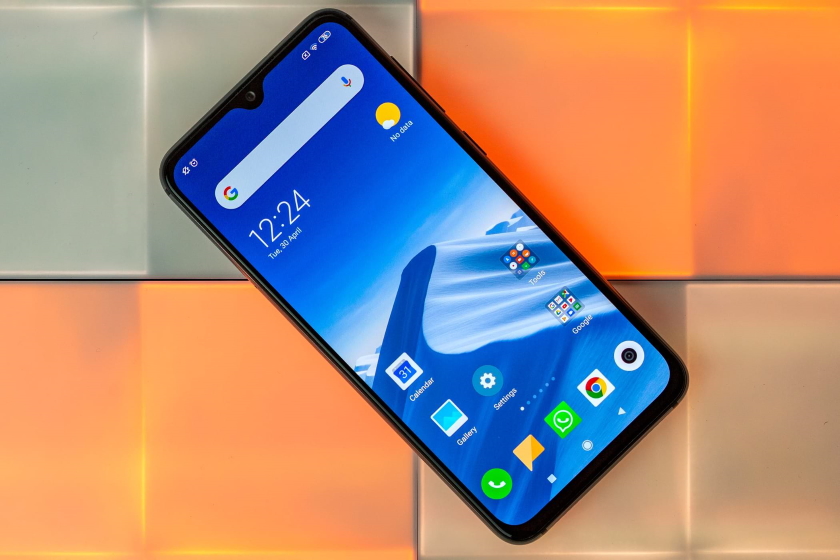 Xiaomi тизерить Redmi 8: смартфон отримає об'ємний акумулятор, порт USB-C та камеру з модулем Sony