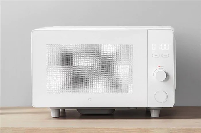Xiaomi презентувала мікрохвильовку з Wi-Fi та голосовим управлінням за $58