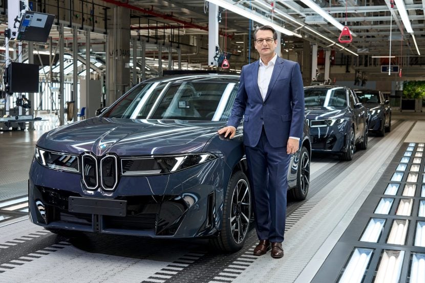 Милан Неделькович и BMW iX3