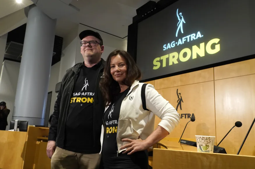 Les acteurs d'Hollywood se sont mis en grève, y compris contre l'IA