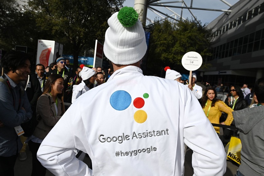 Google Асистент зможе читати повідомлення з WhatsApp і Telegram