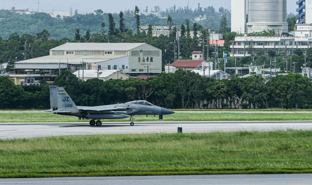L'armée de l'air américaine a renvoyé des chasseurs F-15C Eagle de quatrième génération à la base japonaise de Kadena.