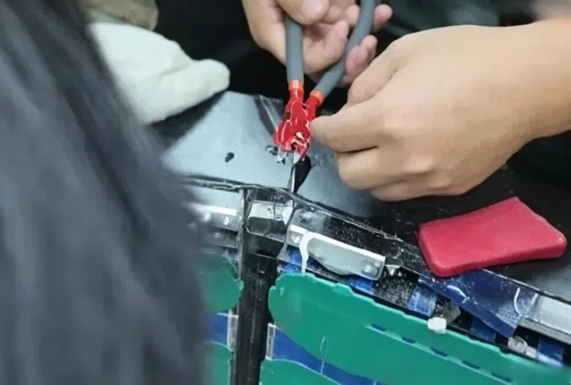 Разбор батарейного блока BYD