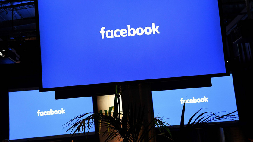 The release of the "smart" Facebook column is postponed due to scandal with user data