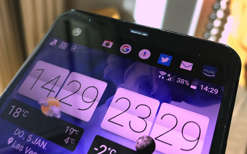 Новый фаблет HTC U Ultra не похож на другие модели и оснащен мини-экраном