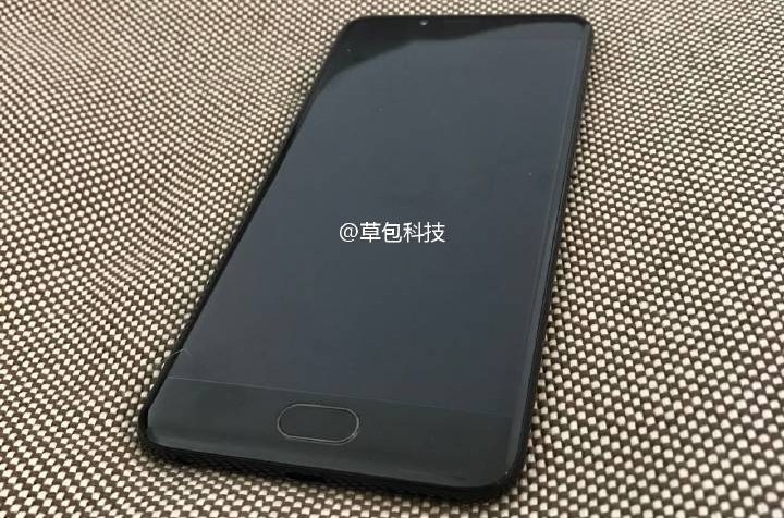 Реальные фото флагмана Meizu с изогнутым дисплеем