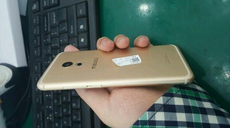 Флагман Meizu Pro 6 показался на живых фото