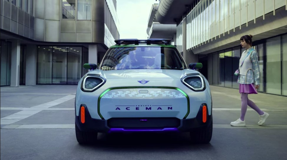 BMW et Mini dévoilent le concept de voiture électrique Aceman