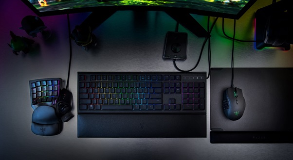 Razer представила модульную мышь и кейпад для фанатов MOBA и MMO
