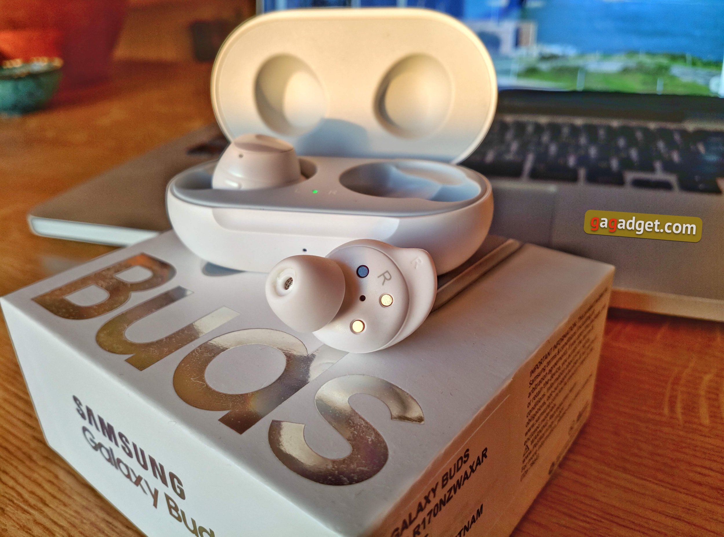 Огляд Samsung Galaxy Buds: неідеальні Bluetooth-навушники, які ви захочете купити
