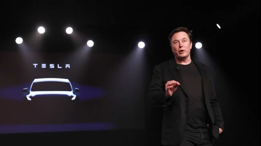 Tesla va finalement commercialiser une voiture électrique à 25 000 dollars
