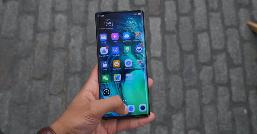 Vivo NEX 3 з'явився в TENAA: 6.9-дюймовий дисплей, чіп Snapdragon 855 Plus, основна камера на 64 Мп та батарея на 4500 мАг