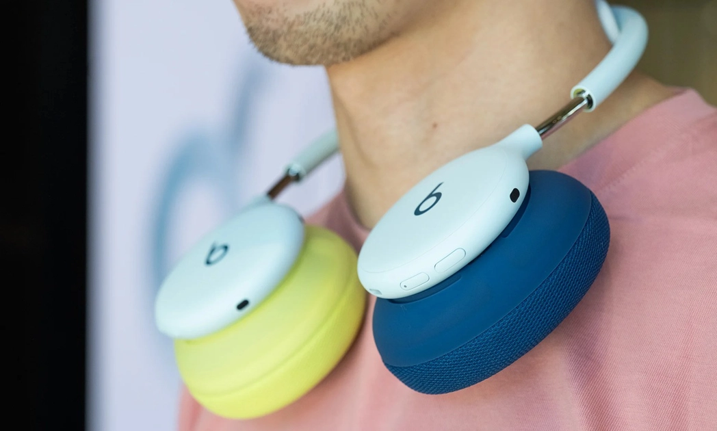 Le Beats 360 avec ses coussins Performance Knit — disponibles en plusieurs coloris.