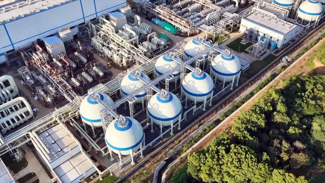 La Chine inaugure la plus grande centrale de stockage d'air comprimé au monde : 700 MW sous terre