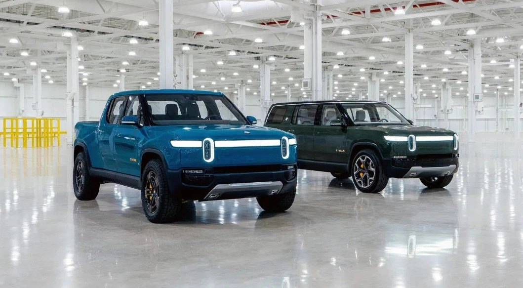Пикап R1T и кроссовер R1S на заводе Rivian