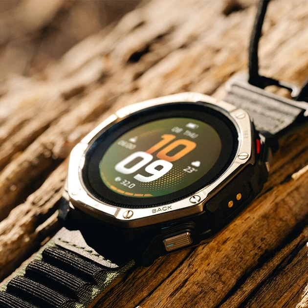 Смарт-годинник Amazfit T-Rex Dual Solar у титановому корпусі