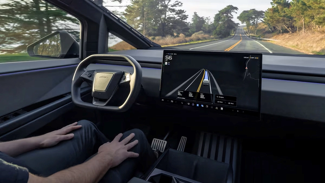 Tesla renonce au retour des 8 000 $ : nouveau modèle FSD