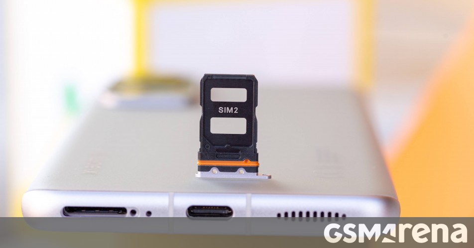 Android 13 may allow two carrier connections on one eSIM