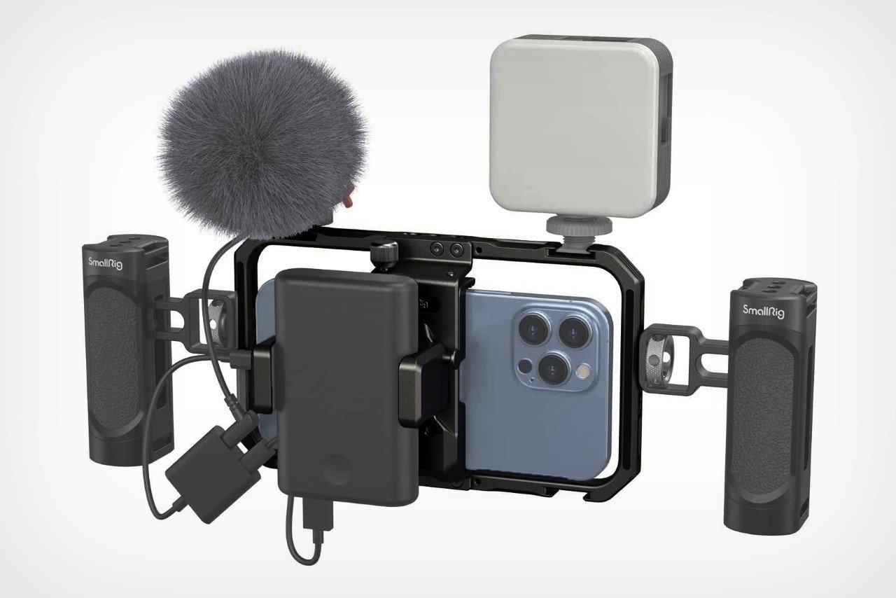 Turn your iPhone into a professional film-making setup with this modular phone-rig-16 Turn your iPhone into a professional film-making setup with this modular phone-rig-16