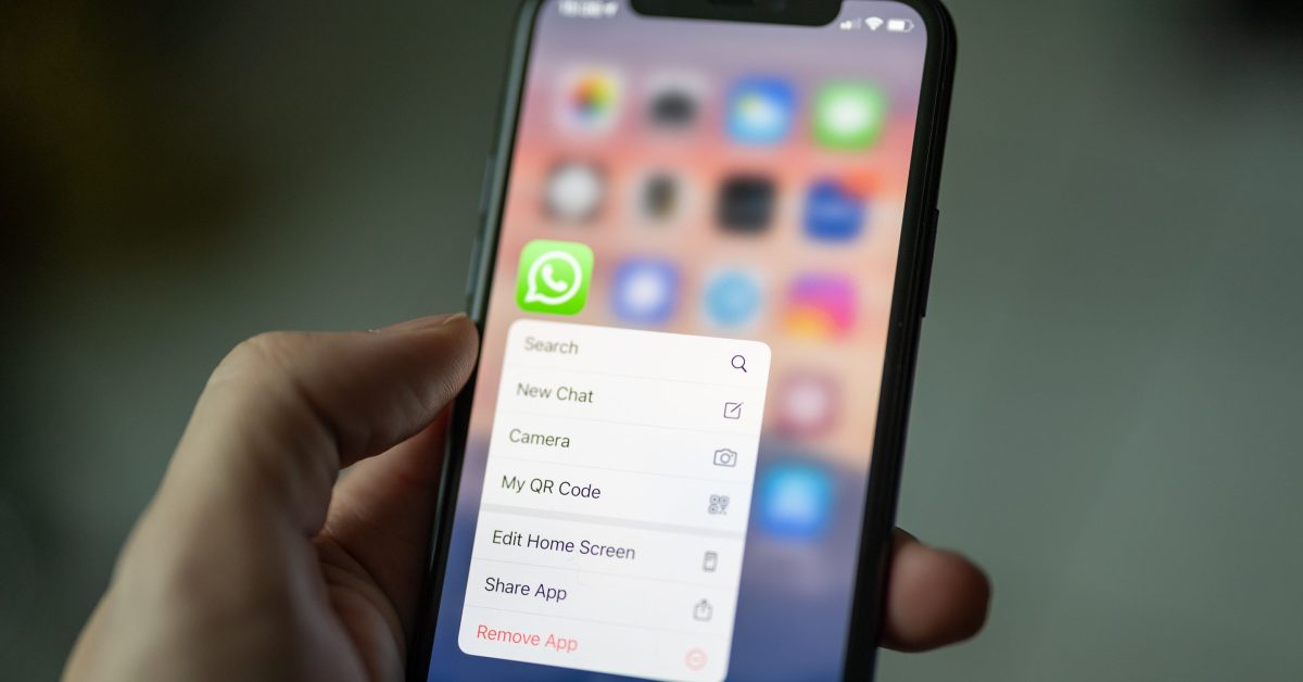 WhatsApp for iOS now supports up to 32 participants group voice calls, Reactions coming soon
