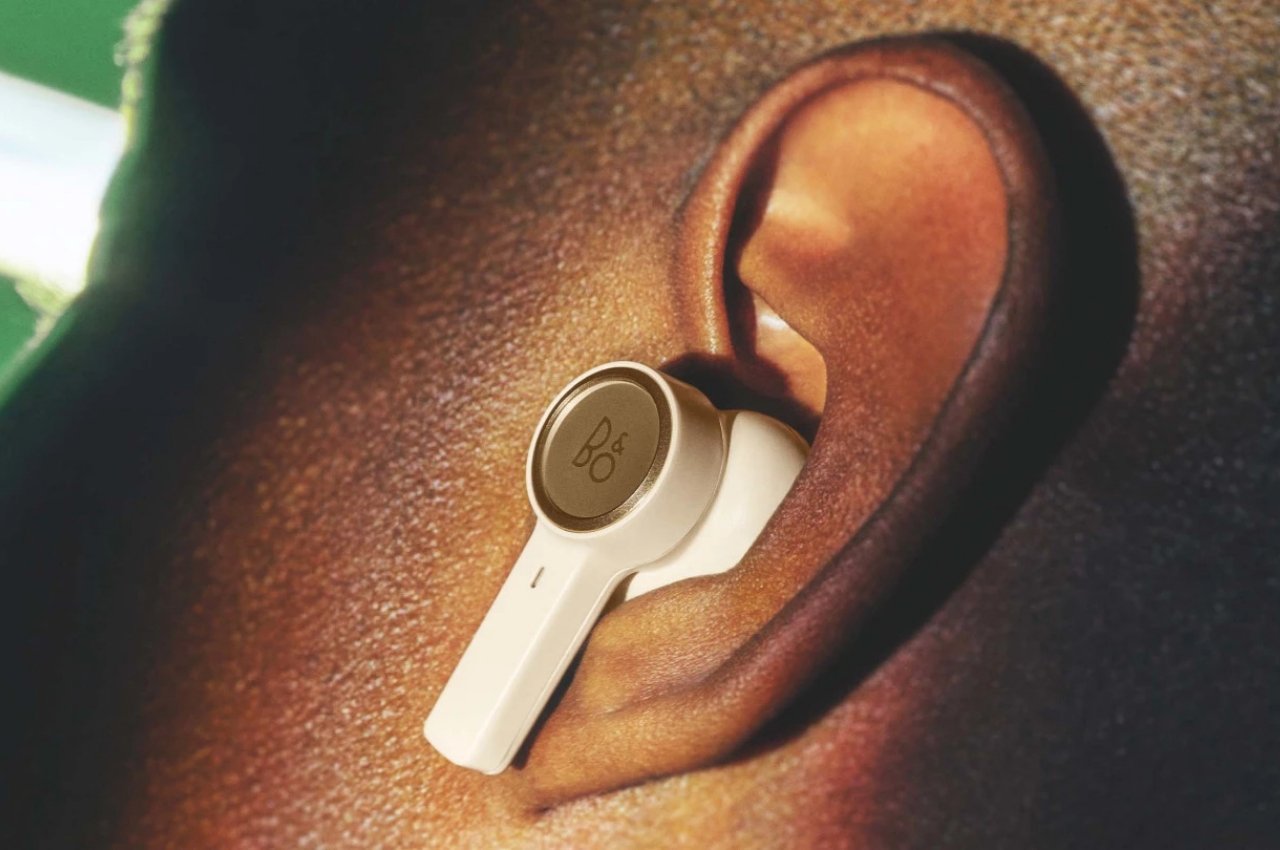 Bang & Olufsen Beoplay EX tries to bring a bit of class to earbuds