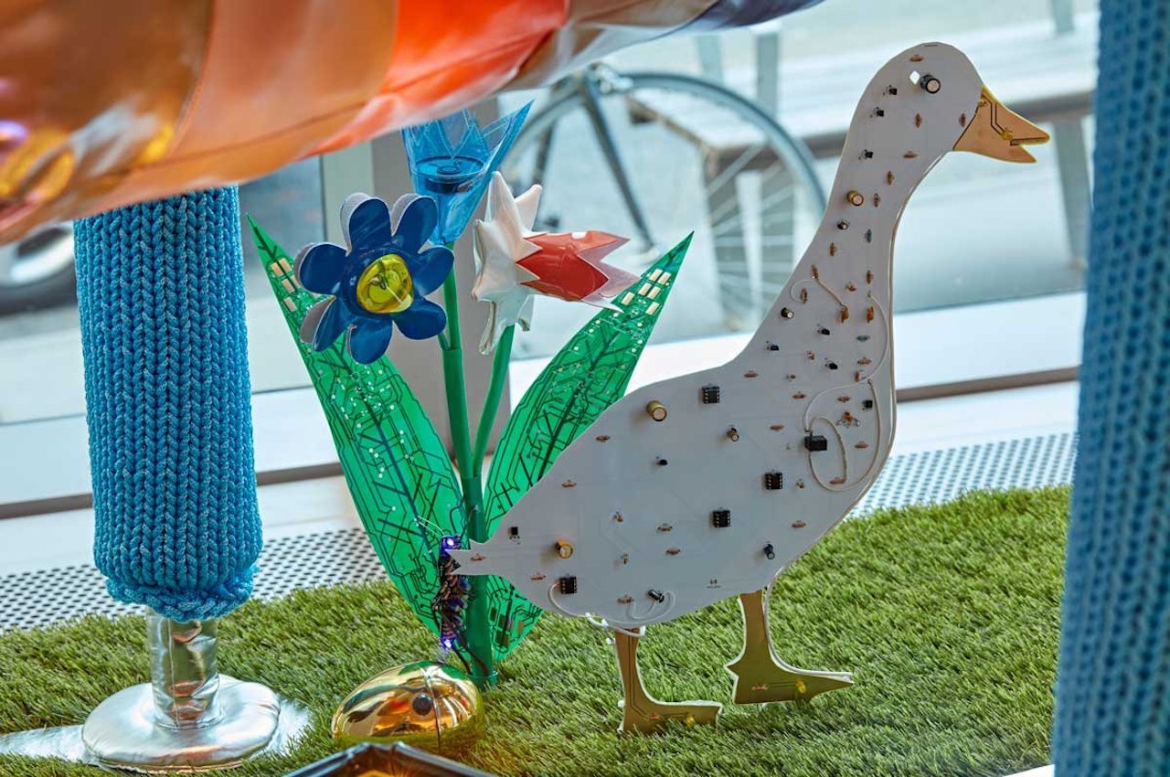 Circuit Garden propose des sons électroniques purement analogiques qui imitent la nature