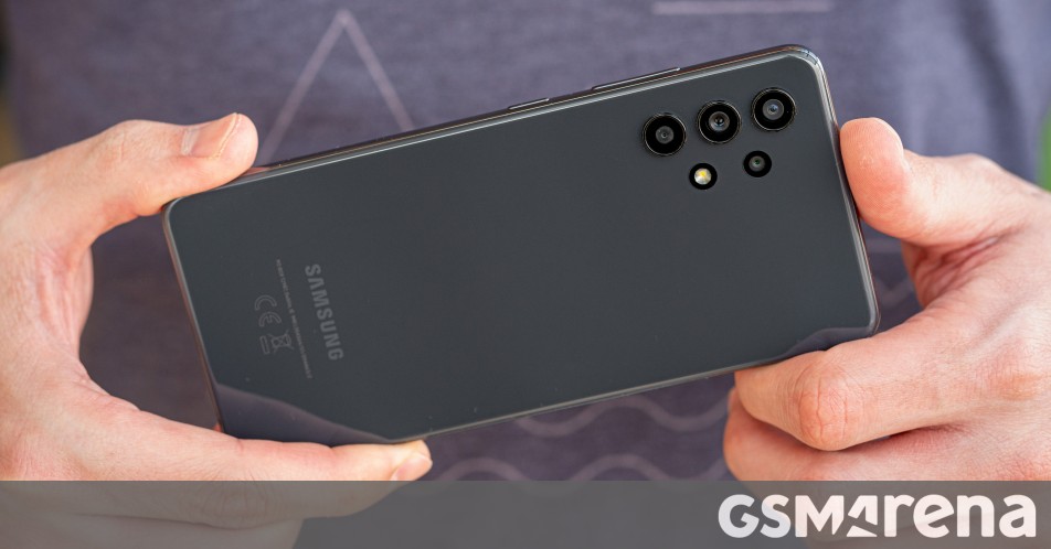 Samsung Galaxy A32 is receiving Android 12 with One UI 4. 1