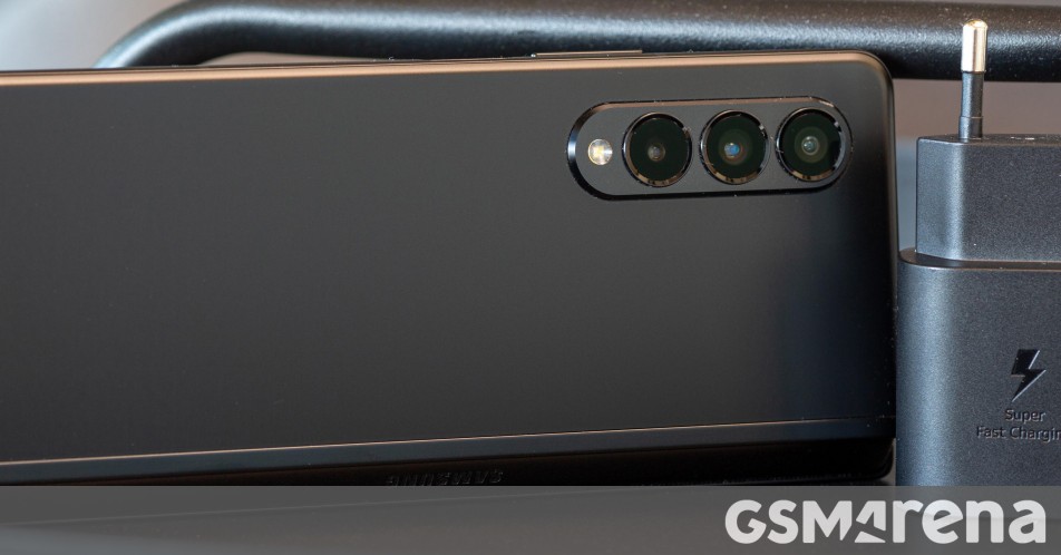 Samsung Galaxy Z Flip4 and Z Fold4 will keep the 25W charging
