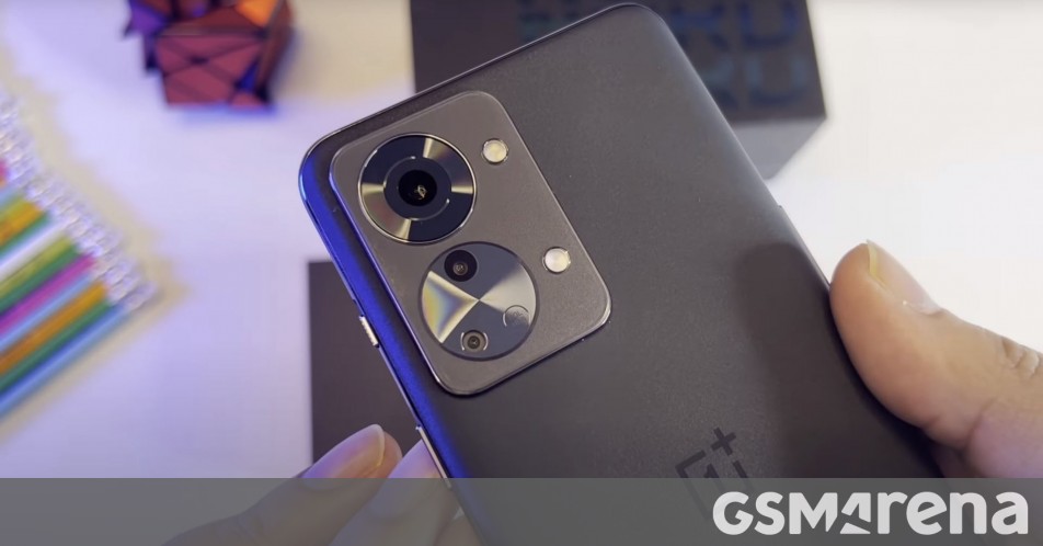 OnePlus Nord 2T déballé en vidéo avant le lancement