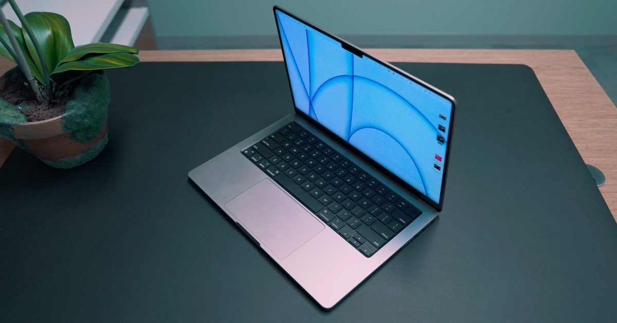 Here’s a non-pro look at how the new 14” MacBook Pro stacks up