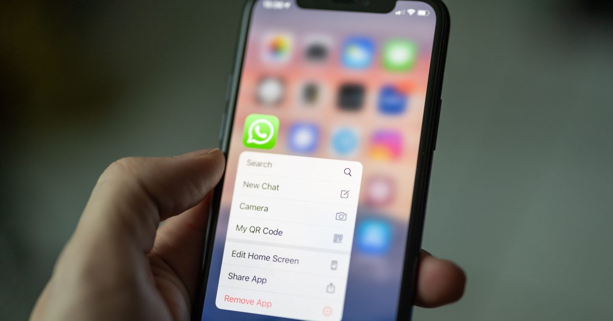 WhatsApp working on the ability to leave groups silently, Premium subscription detailed