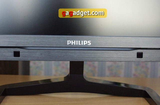 Беглый обзор 27-дюймового PLS-монитора Philips 272C4-3