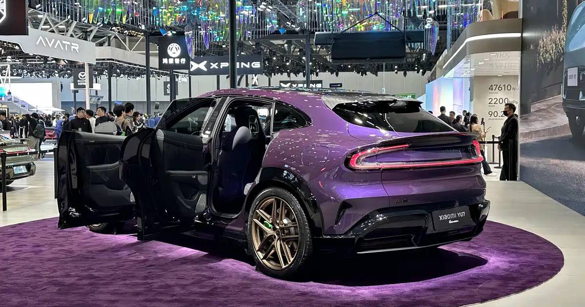 Кастомізований кросовер YU7 Max в кольорі Crystal Purple