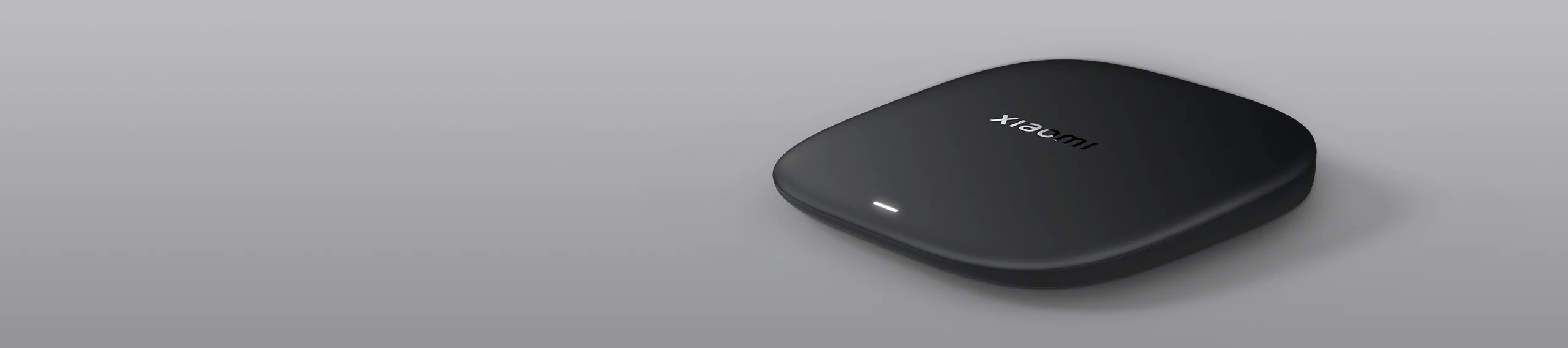 Xiaomi TV Box S (3rd Gen) en arrière-plan