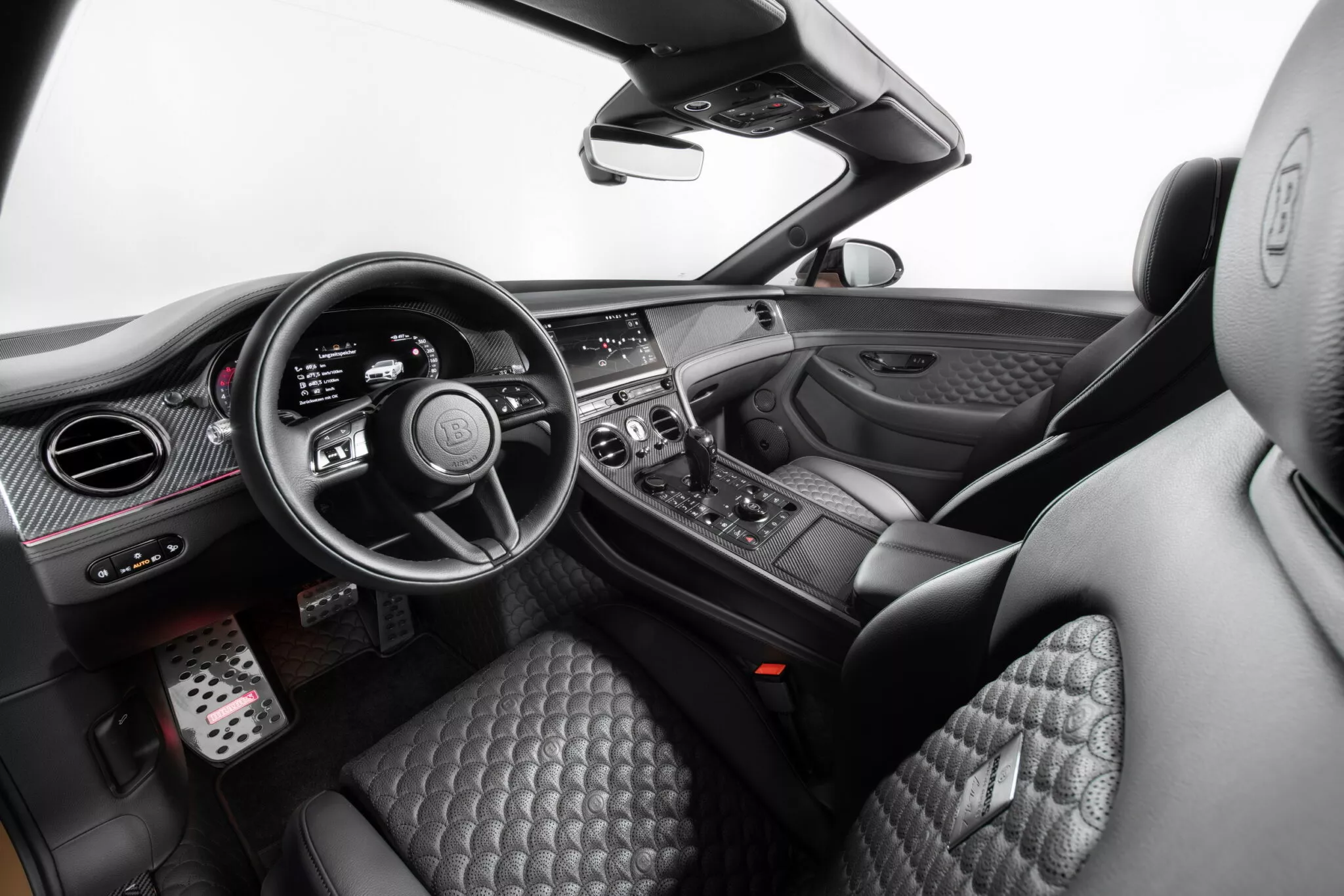 Деталі інтер'єру Brabus 900 GTC