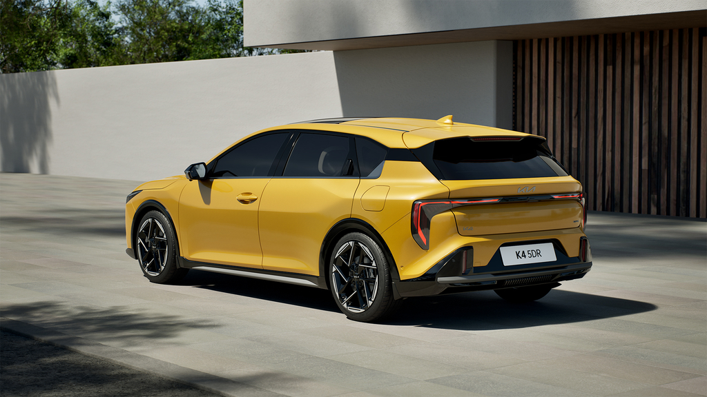 Kia K4 модель (зображення 2)