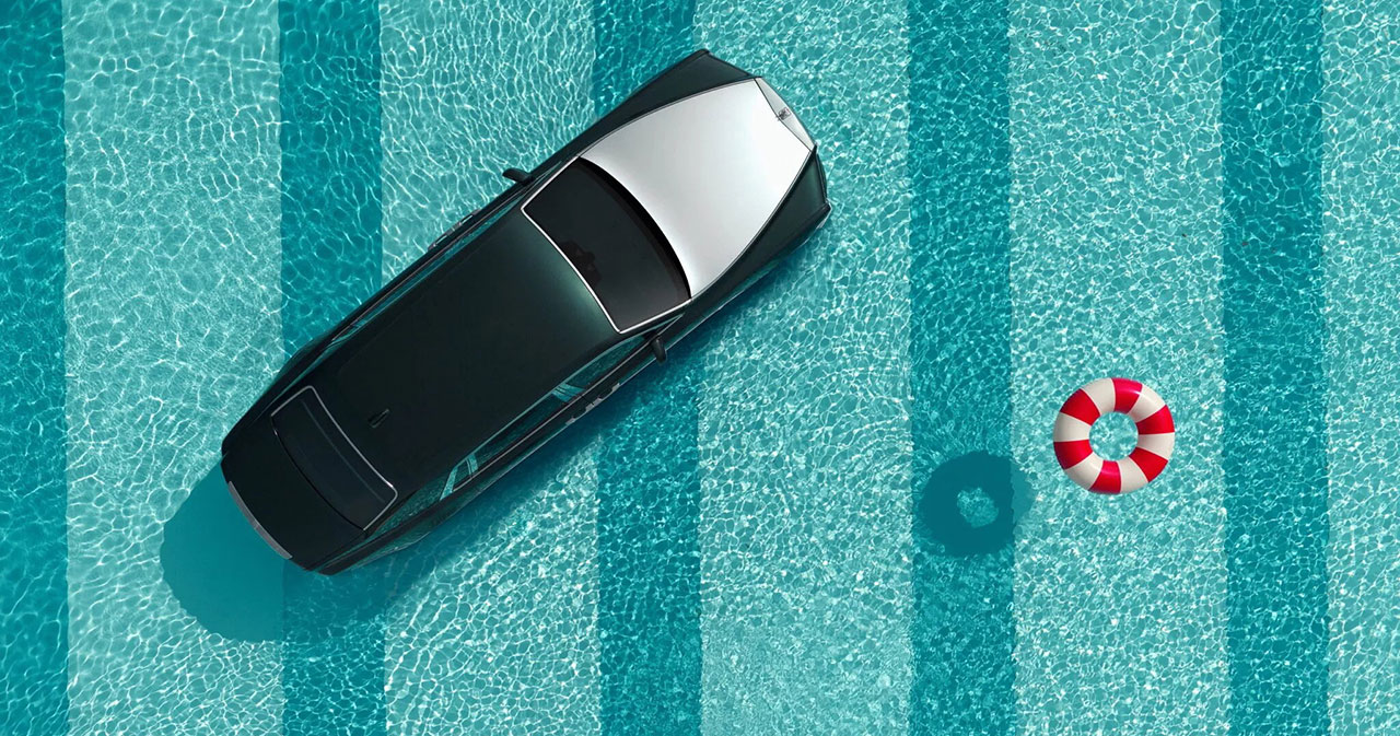 Сислый Rolls-Royce с выставки
