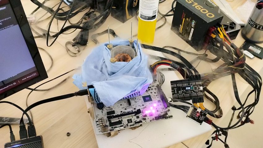 L'Intel Core i9-13900K a battu le record mondial d'overclocking parmi les processeurs grand public, qui durait depuis plus de huit ans-2