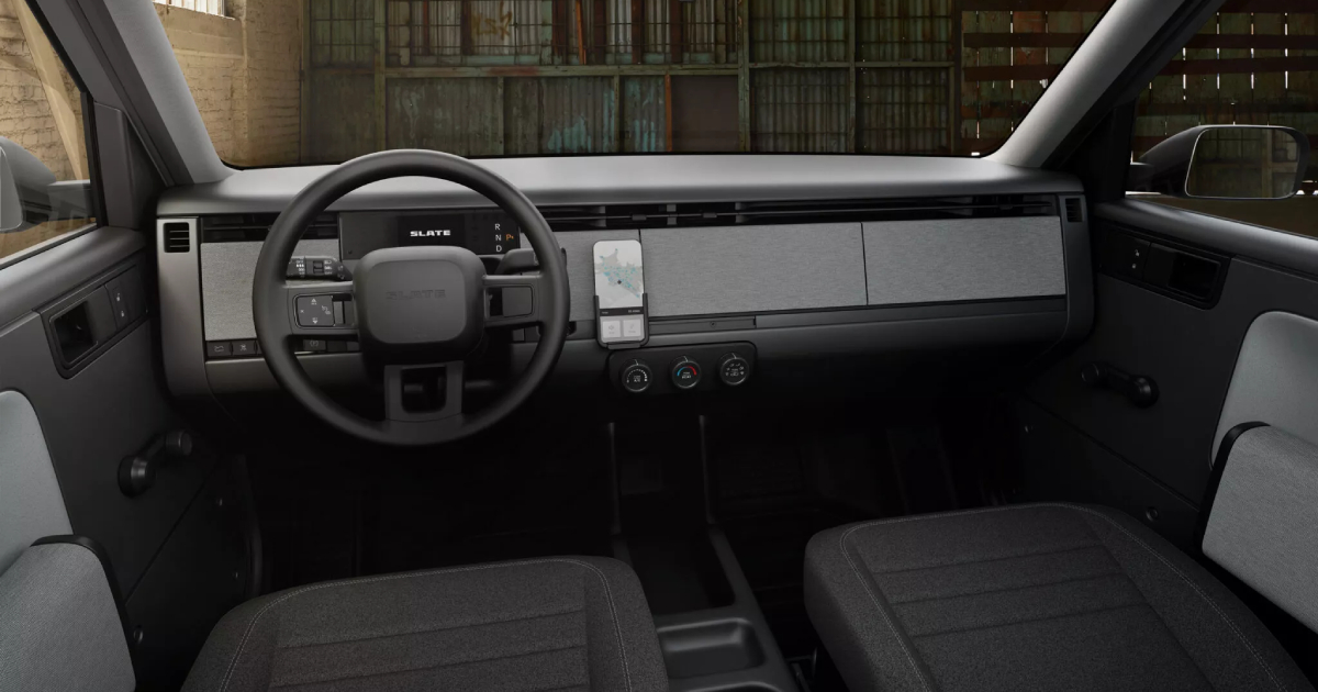 Intérieur et détails du pick-up Slate