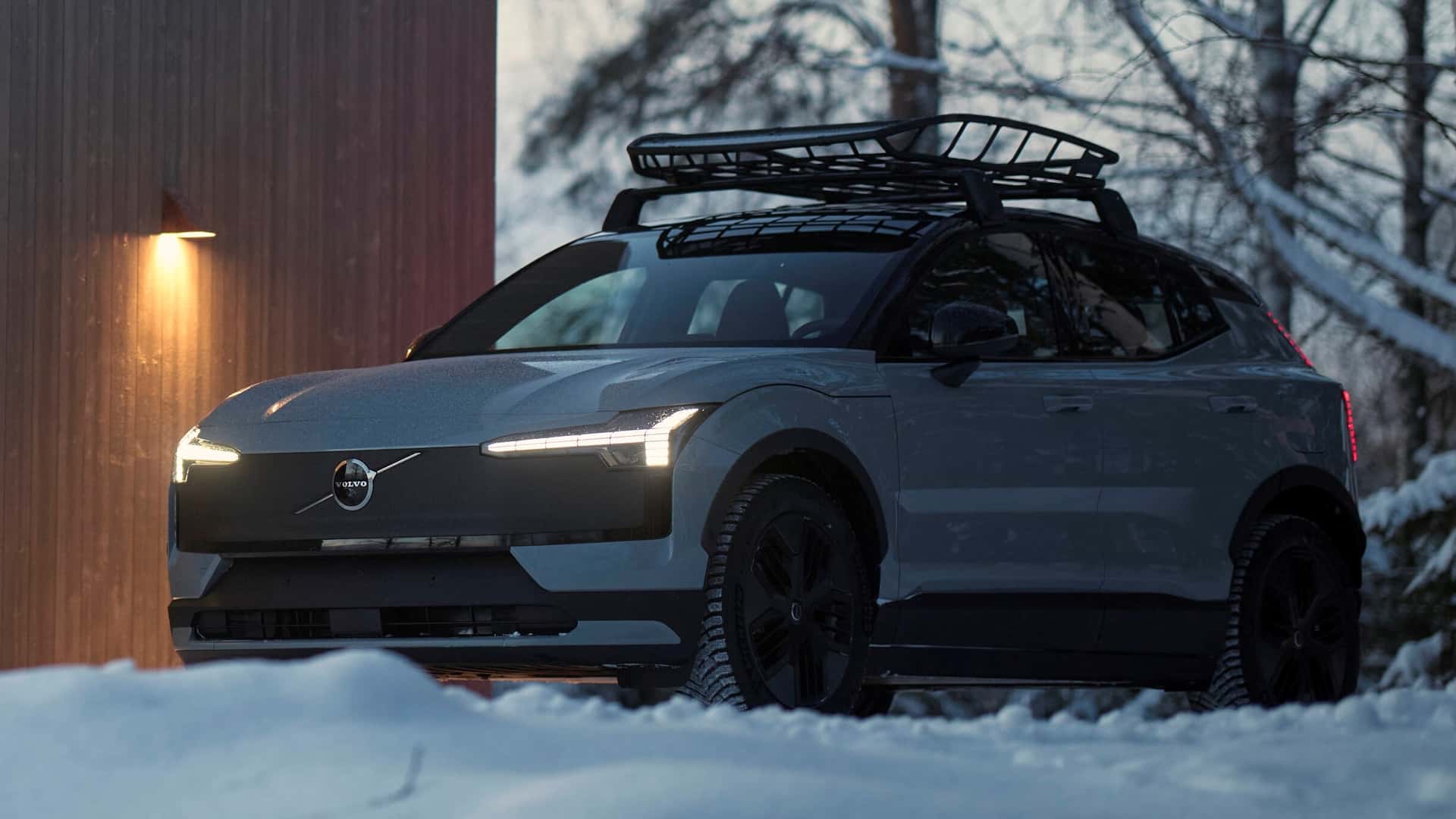 Volvo EX30 Cross Country на бездоріжжі